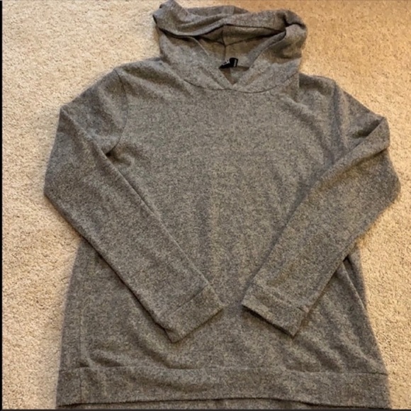 Windsor Tops - Windsor Hoodie